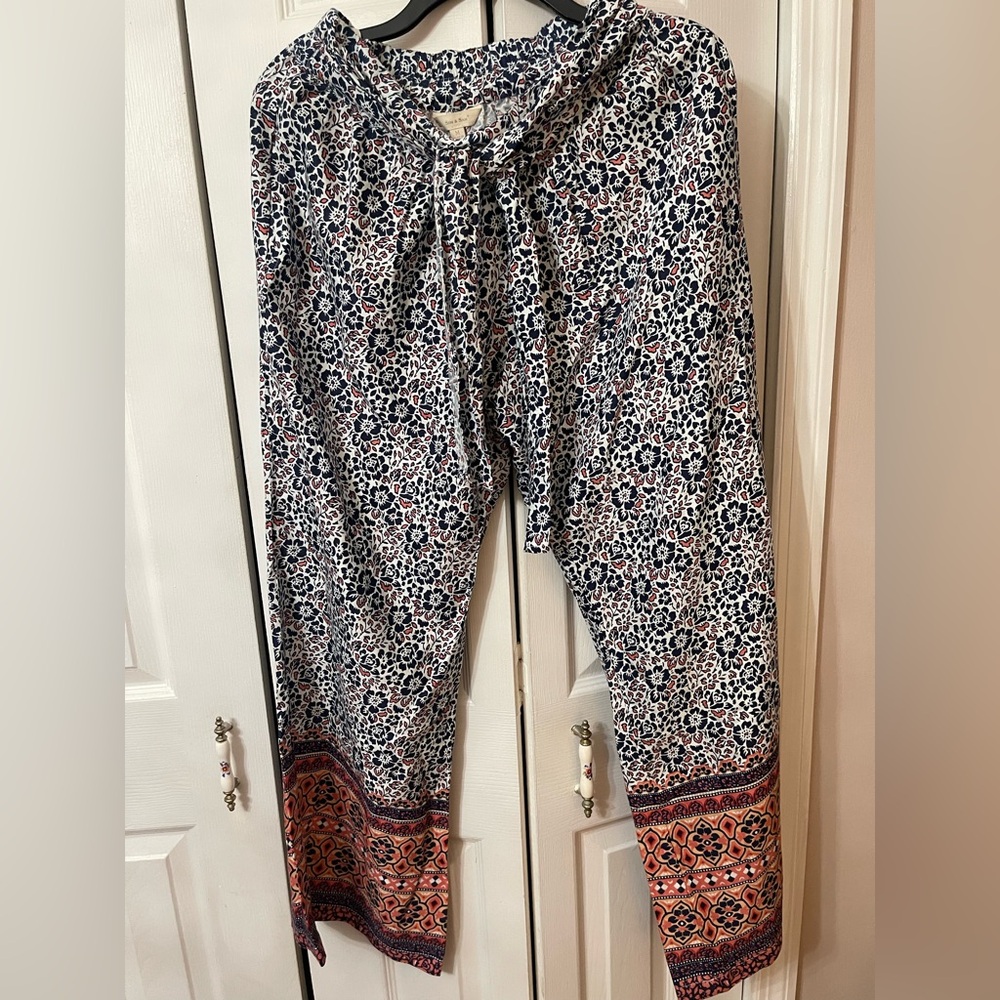 Sim & Sam Pallazo Pants Size Medium